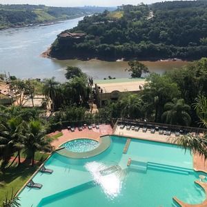 Meet your Posher, Perla